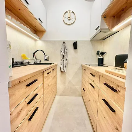 Egressy Cozy Renovated Ac Wifi *