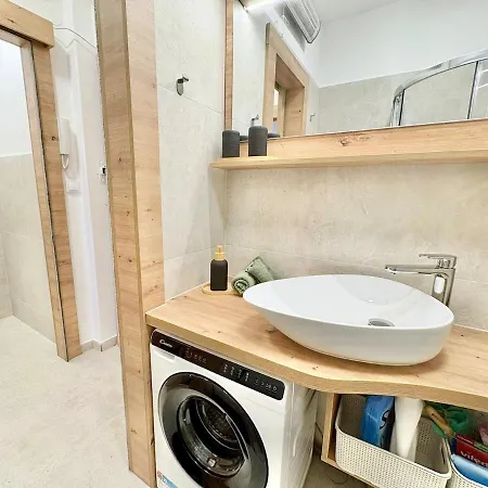 Egressy Cozy Renovated Ac Wifi Διαμέρισμα *